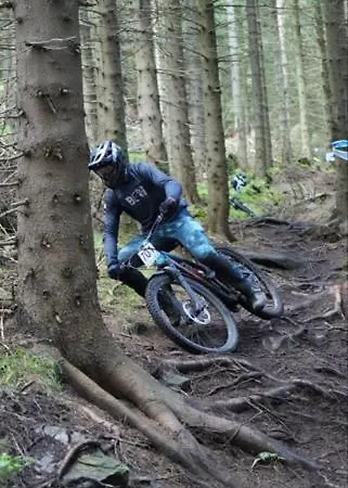 Przyjacielowka Ekstra -miejsce Ciszy Διαμέρισμα Sienna (Klodzko)